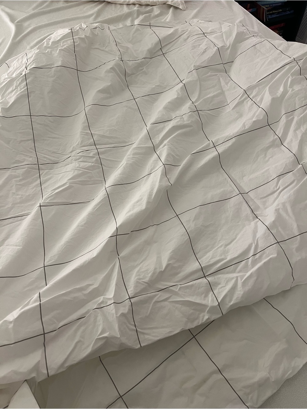 Brooklinen White Grid Duvet Cover with Grey Lines